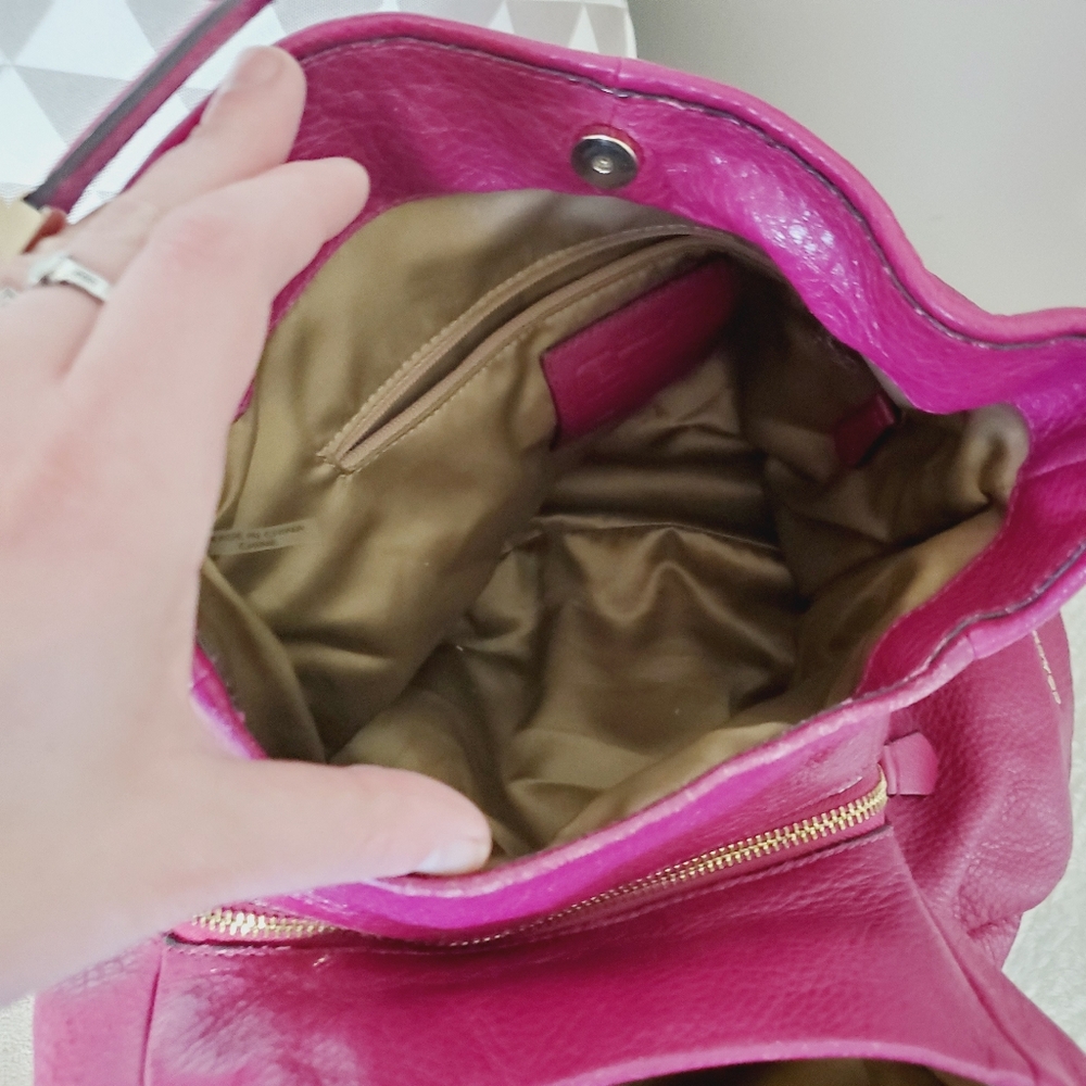 Coach Large Pebbled Leather Shoulder Bag in Berry - Picture 11 of 13